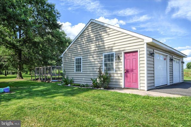 1010 SWEETBRIAR RD, Perkasie, PA 18944