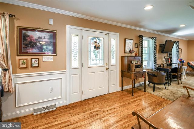 1010 SWEETBRIAR RD, Perkasie, PA 18944