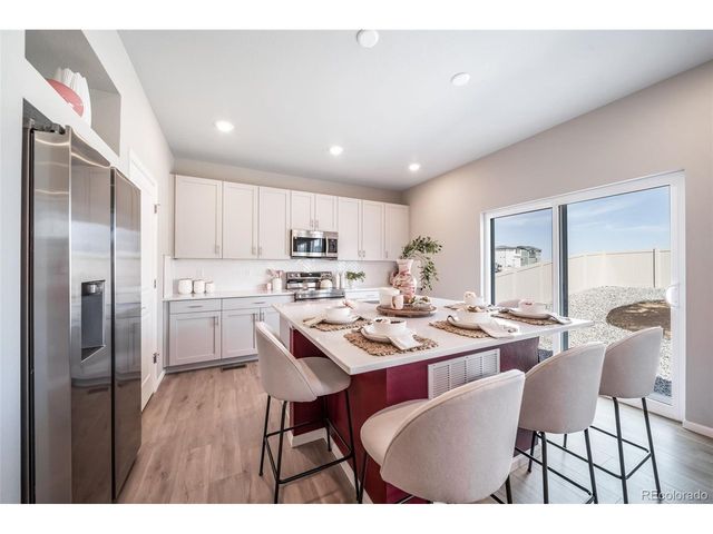 3935 Desertwood Ct, Johnstown, CO 80534