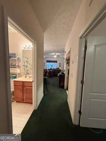 6878 Tara Oaks Drive, Riverdale, GA 30274