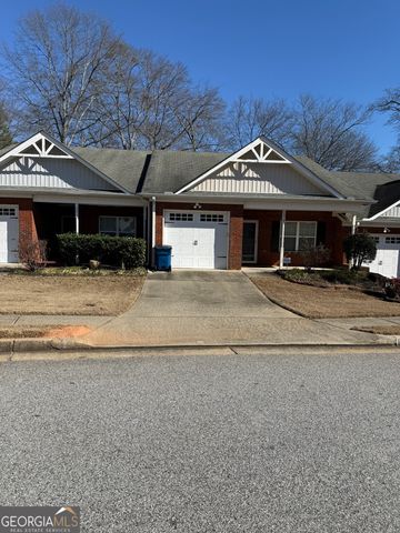 6878 Tara Oaks Drive, Riverdale, GA 30274