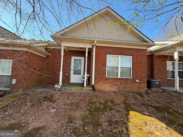 6878 Tara Oaks Drive, Riverdale, GA 30274