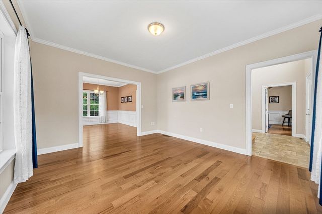 23 Tulip Way, Medway, MA 02053