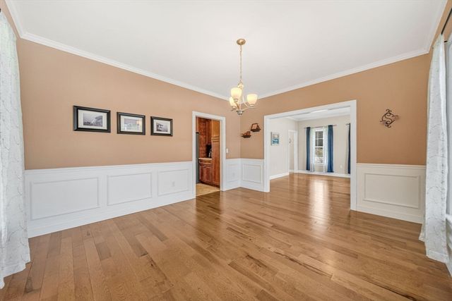 23 Tulip Way, Medway, MA 02053