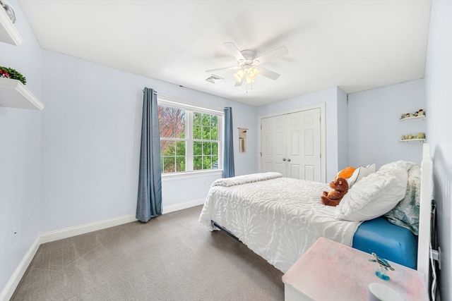 23 Tulip Way, Medway, MA 02053