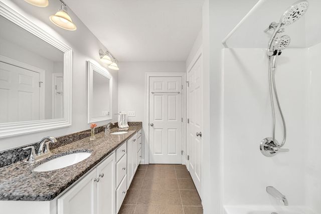 23 Tulip Way, Medway, MA 02053