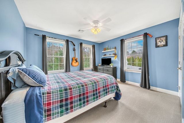 23 Tulip Way, Medway, MA 02053