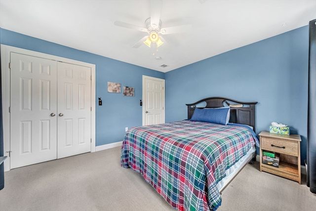 23 Tulip Way, Medway, MA 02053