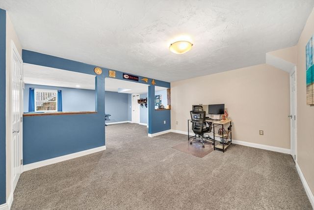 23 Tulip Way, Medway, MA 02053