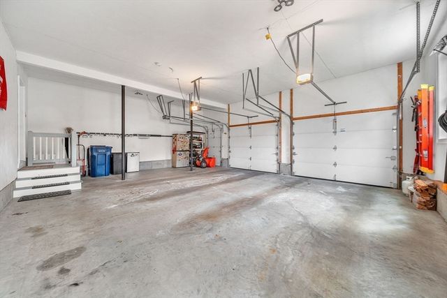 23 Tulip Way, Medway, MA 02053