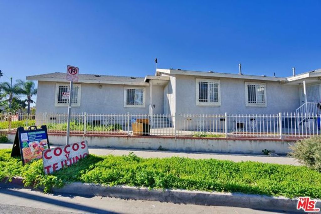 431 W 112th Street, Los Angeles, CA 90061