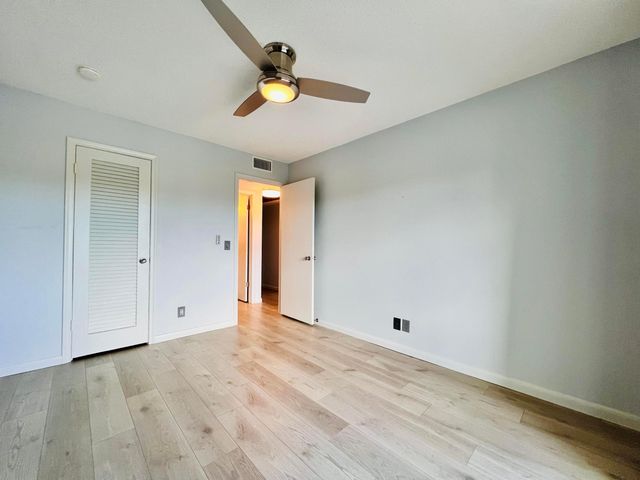 260 Dorchester K, West Palm Beach, FL 33417