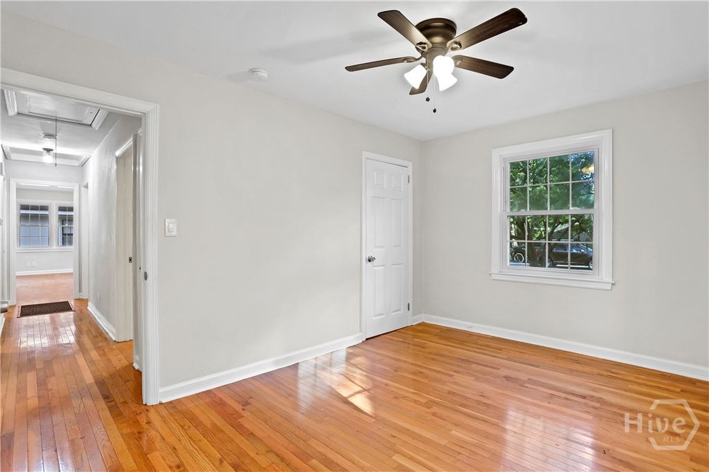 Image 29 of property listing at 121 E 65th Street, Savannah, GA 31405