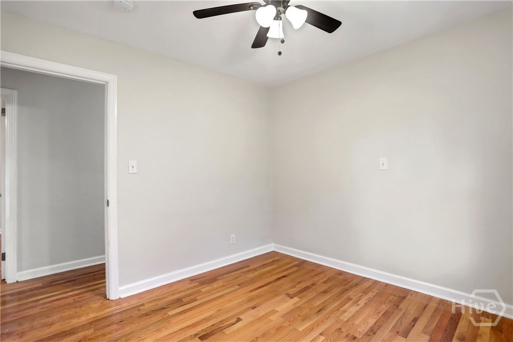 Image 34 of property listing at 121 E 65th Street, Savannah, GA 31405