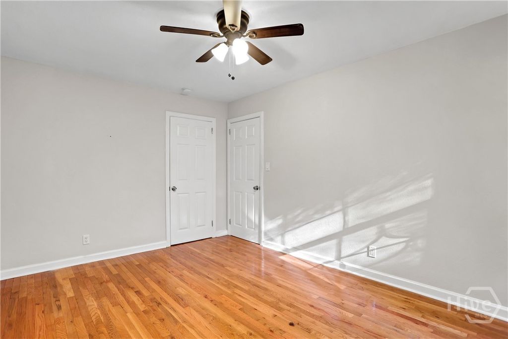 Image 35 of property listing at 121 E 65th Street, Savannah, GA 31405