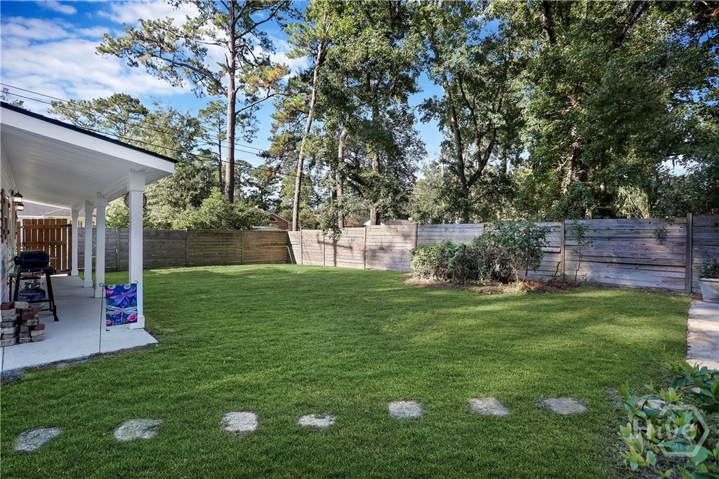 Image 59 of property listing at 121 E 65th Street, Savannah, GA 31405