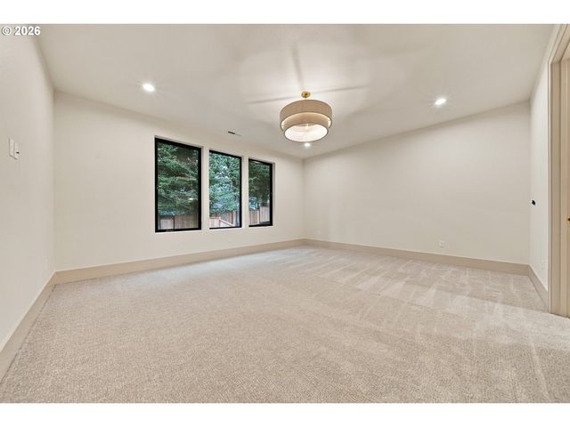 4024 Norfolk St, West Linn, OR 97068