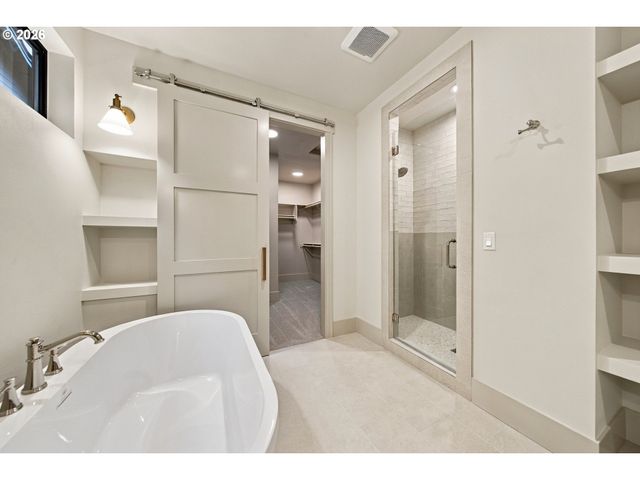 4024 Norfolk St, West Linn, OR 97068