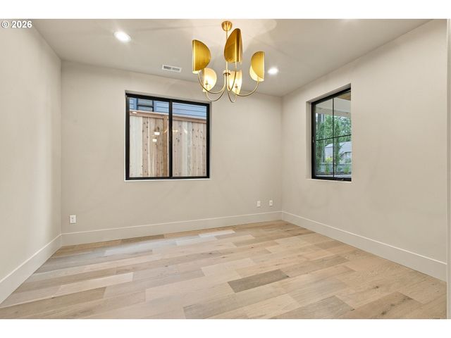 4024 Norfolk St, West Linn, OR 97068