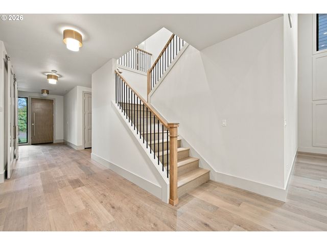 4024 Norfolk St, West Linn, OR 97068