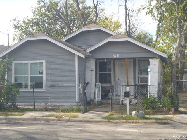 819 N Hamilton, San Antonio, TX 78207