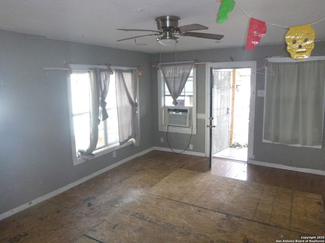 819 N Hamilton, San Antonio, TX 78207