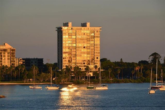 770 S PALM AVENUE 904, Sarasota, FL 34236