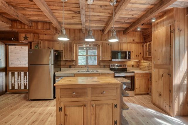 307 Mountain Creek Road, Blue Ridge, GA 30513