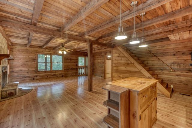 307 Mountain Creek Road, Blue Ridge, GA 30513