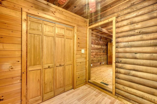 307 Mountain Creek Road, Blue Ridge, GA 30513