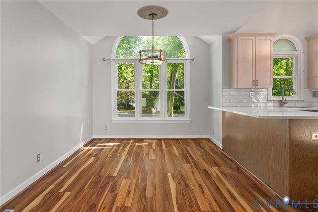 14401 Woods Walk Ln, Midlothian, VA 23112