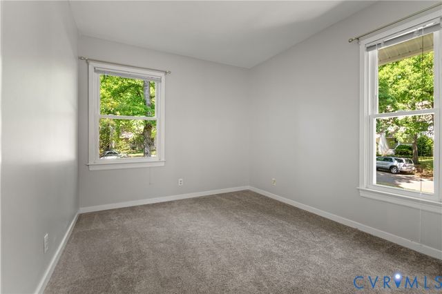 14401 Woods Walk Ln, Midlothian, VA 23112