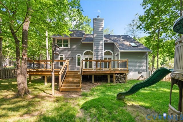 14401 Woods Walk Ln, Midlothian, VA 23112