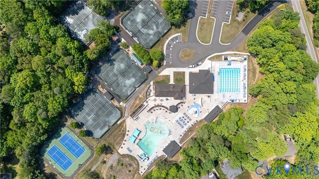 14401 Woods Walk Ln, Midlothian, VA 23112