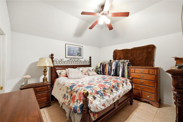 7207 Calcutta Spring Drive, Houston, TX 77083