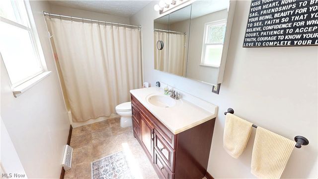 552 Vesely Court, Eastlake, OH 44095