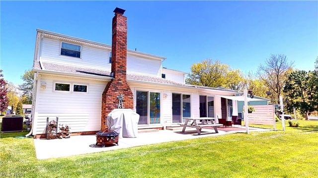 552 Vesely Court, Eastlake, OH 44095
