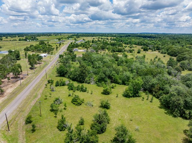 6584 Atakapan Trail, Bedias, TX 77831