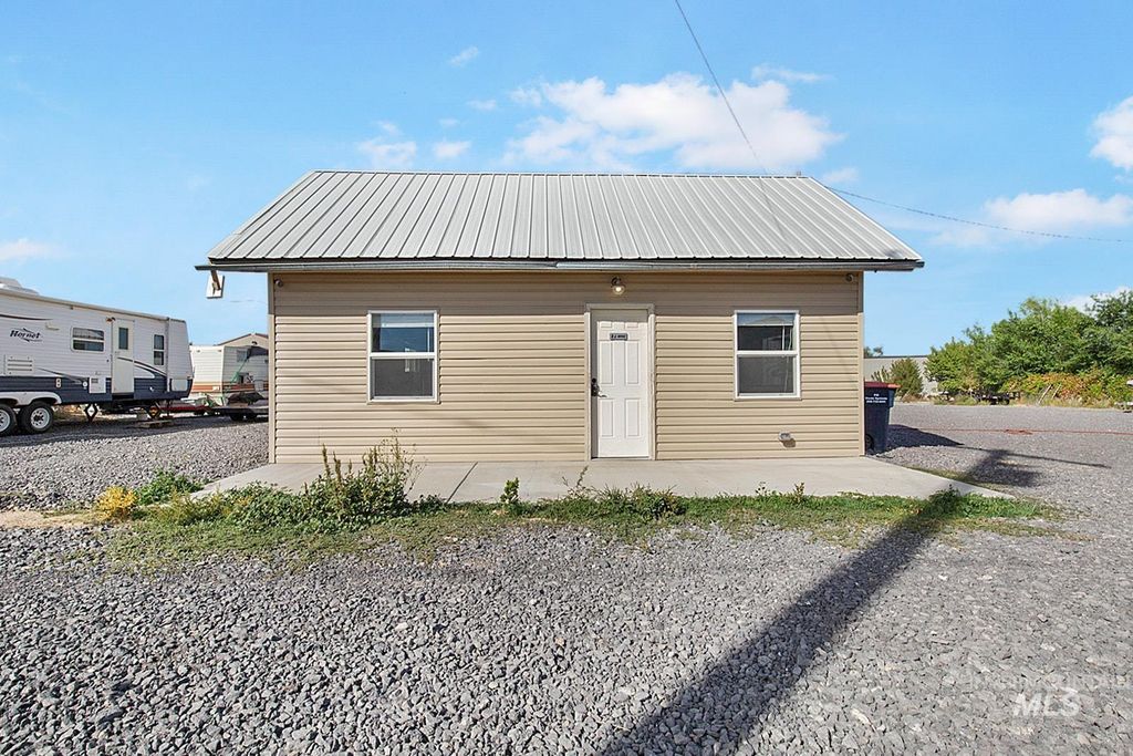 1989 Eldridge Ave, Twin Falls, ID 83301 photo 3