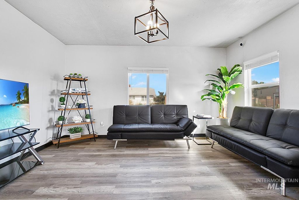 1989 Eldridge Ave, Twin Falls, ID 83301 photo 7