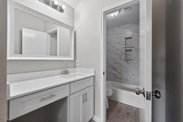 12534 Warrenwood Drive, Houston, TX 77066