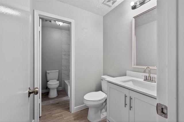 12534 Warrenwood Drive, Houston, TX 77066