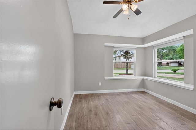 12534 Warrenwood Drive, Houston, TX 77066