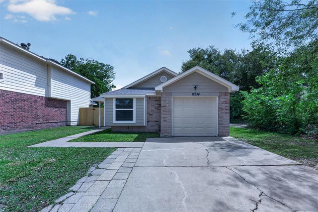12534 Warrenwood Drive, Houston, TX 77066