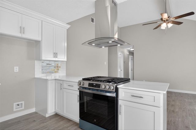 12534 Warrenwood Drive, Houston, TX 77066