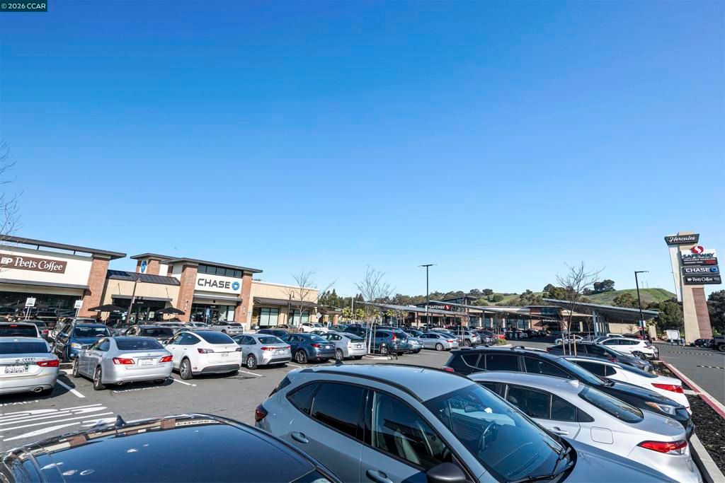 Image 25 of property listing at 1001 1001 Devonwood, Hercules, CA 94547