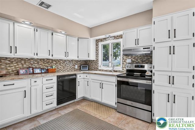 346 North 7th Street, Coopersburg Boro, PA 18036