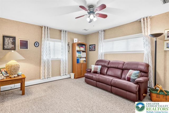 346 North 7th Street, Coopersburg Boro, PA 18036