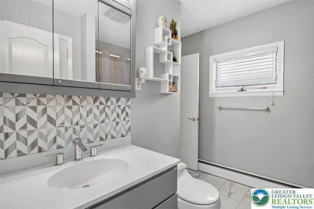 346 North 7th Street, Coopersburg Boro, PA 18036