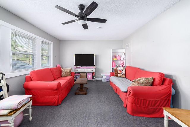3055 N 32nd Street, Kansas City, KS 66104
